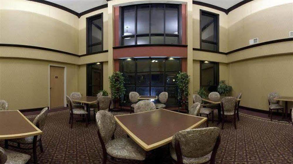 Holiday Inn Express Hotel & Suites Wauseon By Ihg Exterior foto